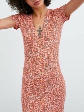 Zara Red Floral Button Front Bodycon Midi Dress Summer Garden Girl Sz Medium